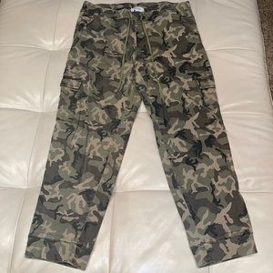 Camouflage Jeans